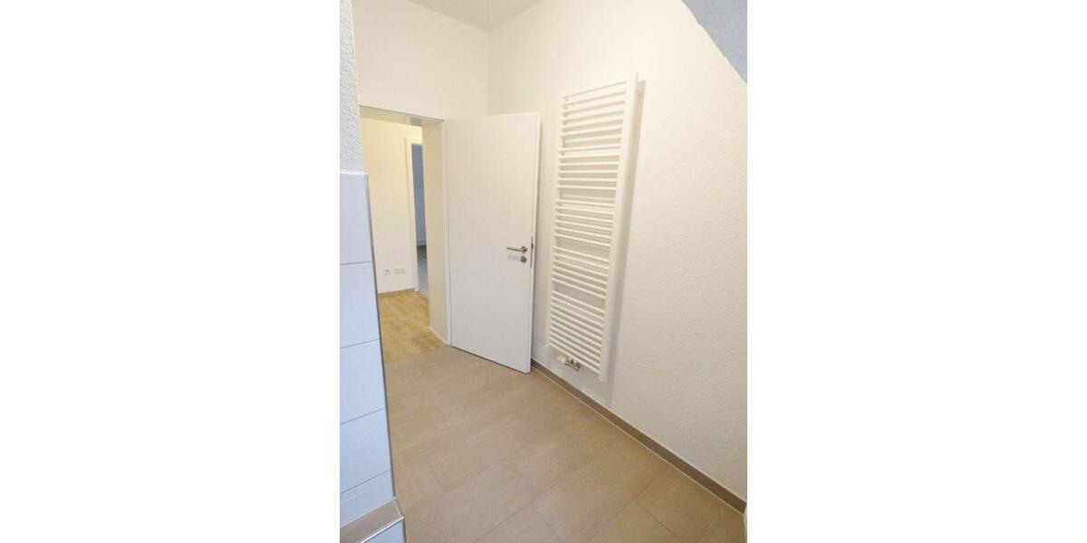 Dachgeschoßwohnung Essen Stadtbezirk III - 3 Zimmer, 78 m&sup2;, 679&euro; | Angebot:25131713