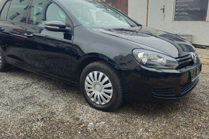 VW Golf 135.000 km 4.900 &euro; Essen 45236