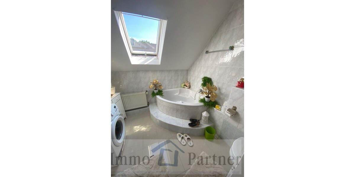 Mehrfamilienhaus, Wohnhaus Düsseldorf / Hassels Hassels - 9 Zimmer, 270 m&sup2;, 839.000&euro; | Angebot:25747799