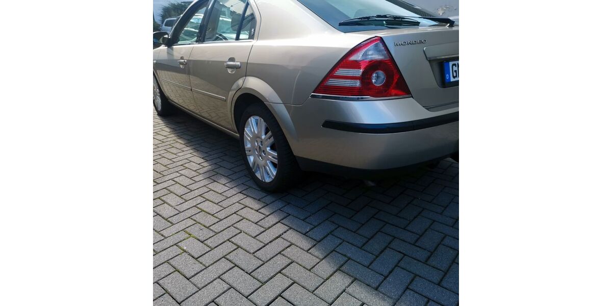 Ford Mondeo 179.999 km 3.800 &euro; Radevormwald 42477