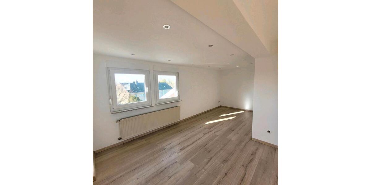 Dachgeschoßwohnung Bochum Bochum-Südwest - 2 Zimmer, 70 m&sup2;, 580&euro; | Angebot:26636775