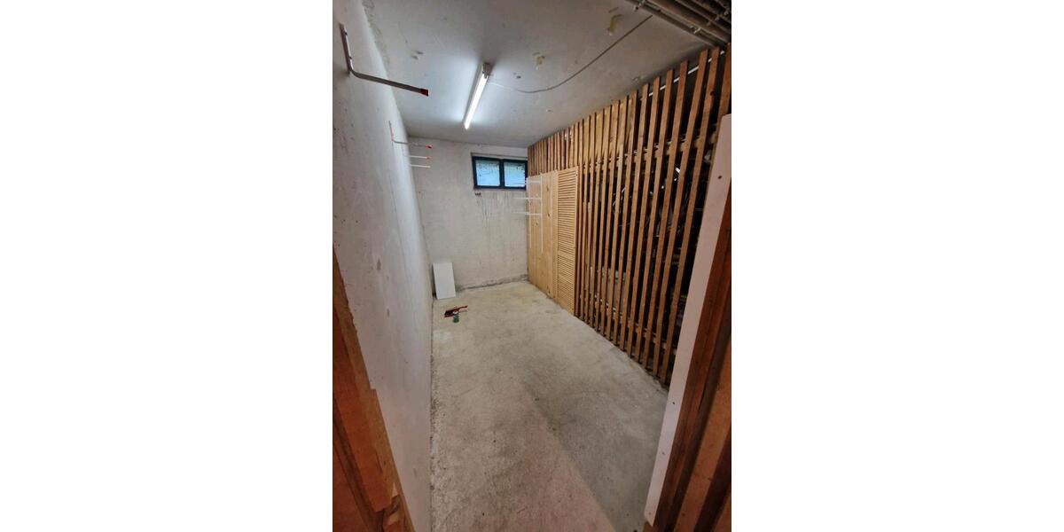 Etagenwohnung Wuppertal Cronenberg - 3.5 Zimmer, 72 m&sup2;, 169.000&euro; | Angebot:25843556