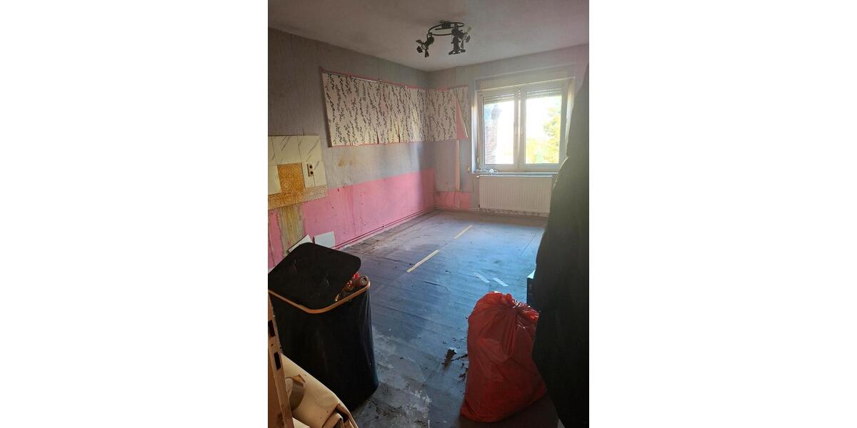 Etagenwohnung Witten - 4 Zimmer, 100 m&sup2;, 830&euro; | Angebot:25992741