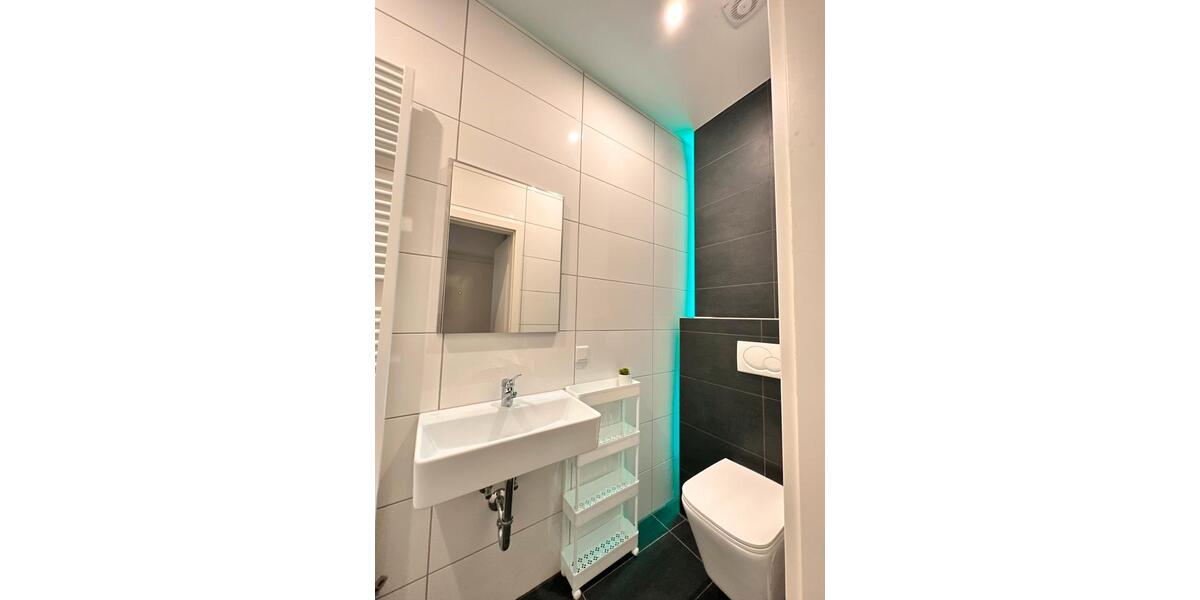 Etagenwohnung Düsseldorf Oberbilk - 2 Zimmer, 36 m&sup2;, 820&euro; | Angebot:26614532