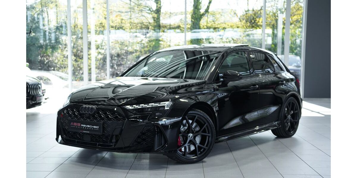 Audi RS3 8.500 km 63.990 &euro; Remscheid/NRW 42855
