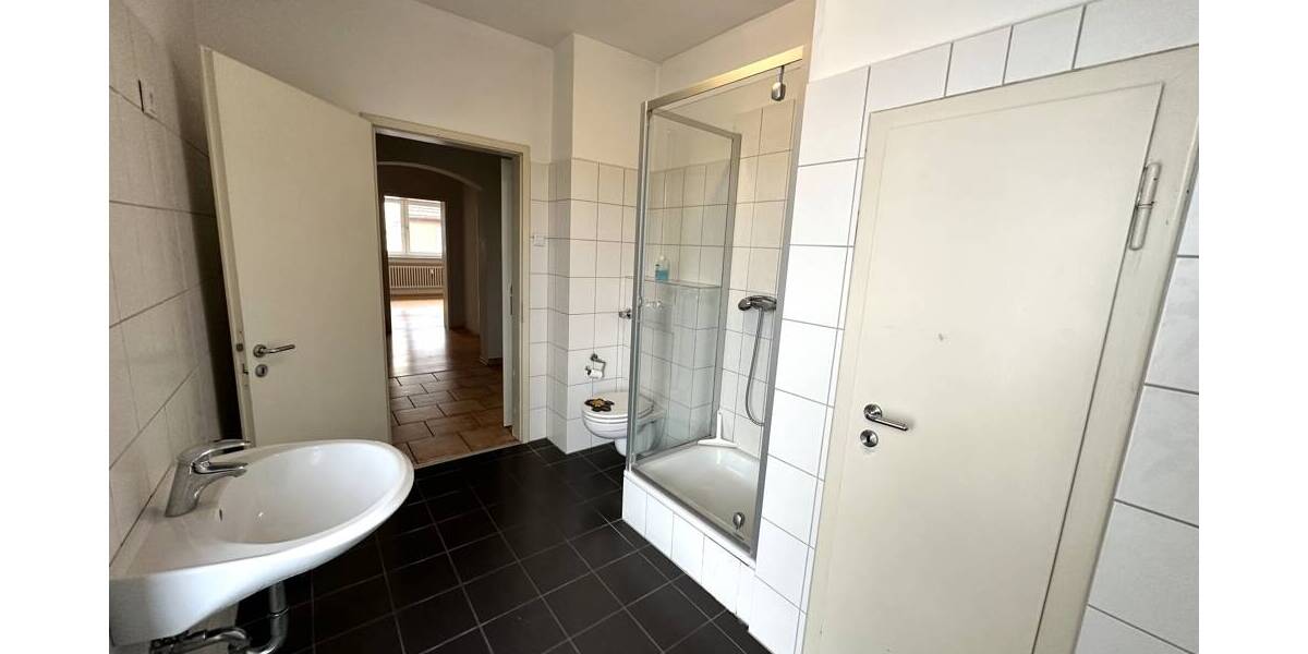 Etagenwohnung Gelsenkirchen Altstadt - 4 Zimmer, 130 m&sup2;, 750&euro; | Angebot:26094164