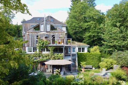 Haus Solingen Burg - 18 Zimmer, 550 m&sup2;, 790.000&euro; | Angebot:24754922