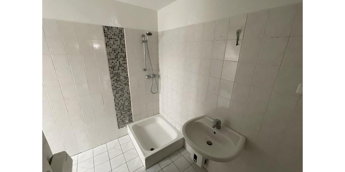 Dachgeschoßwohnung Essen Stadtbezirk IV - 2 Zimmer, 48 m&sup2;, 409&euro; | Angebot:25463389