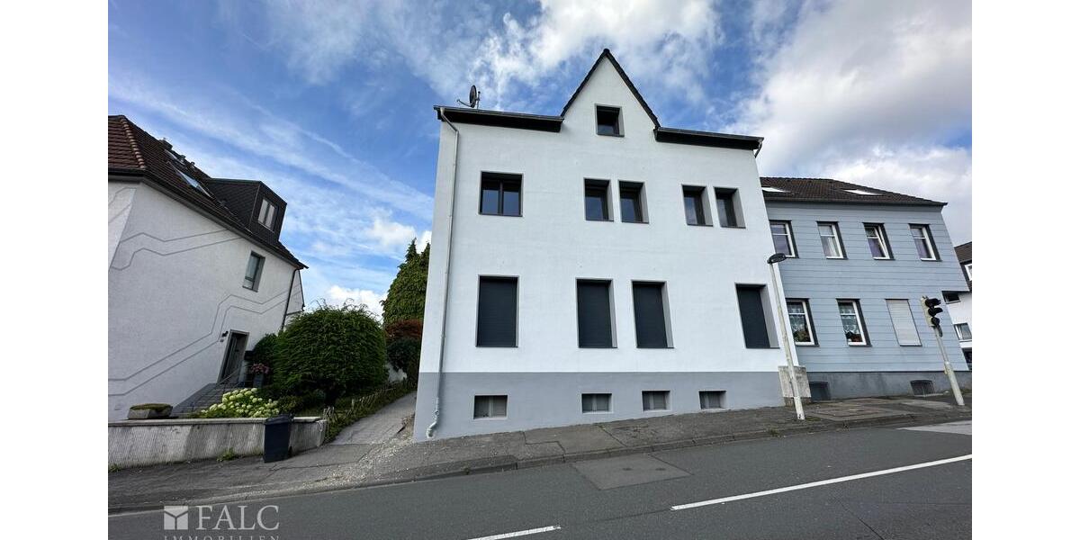 Dachgeschoßwohnung Solingen Wald - 3 Zimmer, 95 m&sup2;, 1.350&euro; | Angebot:26384126