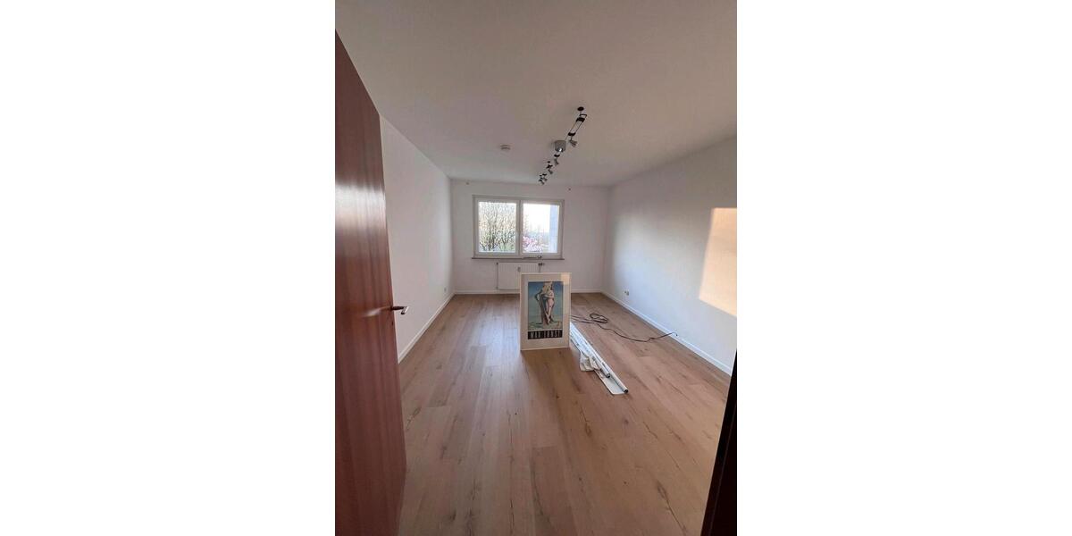 Etagenwohnung Wuppertal Eckbusch - 4 Zimmer, 113 m&sup2;, 1.350&euro; | Angebot:25894284