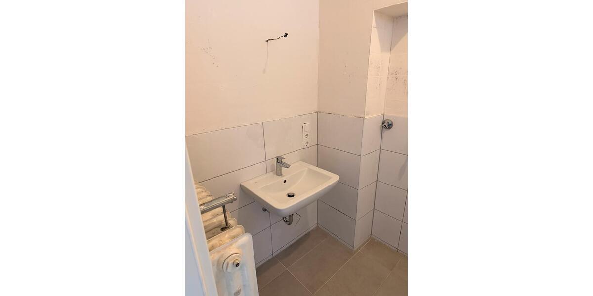 Etagenwohnung Remscheid - 2 Zimmer, 60 m&sup2;, 650&euro; | Angebot:25231634