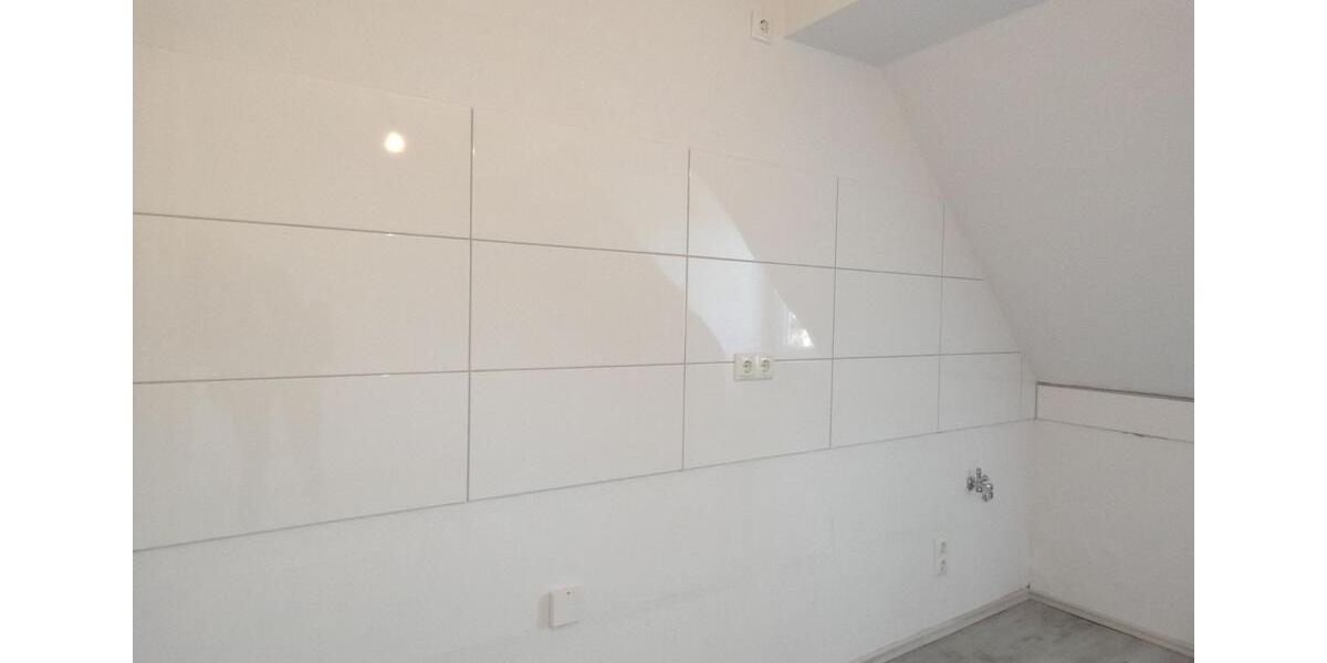 Dachgeschoßwohnung Essen Stadtbezirk III - 2 Zimmer, 40 m&sup2;, 502&euro; | Angebot:25987535