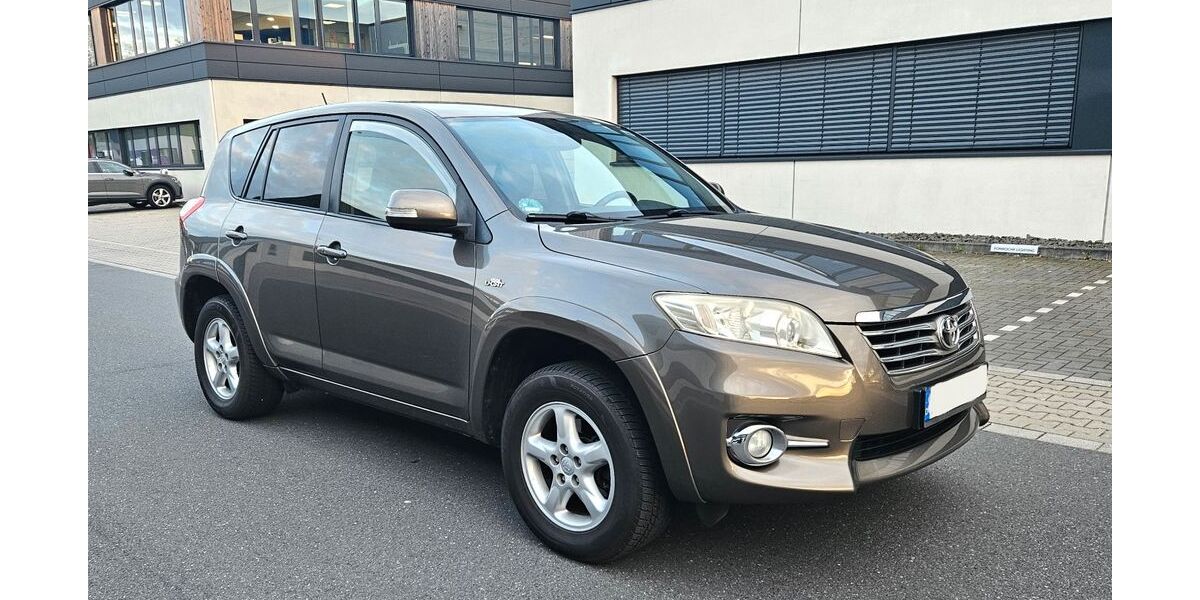 Toyota RAV 4 262.000 km 7.900 &euro; Düsseldorf 40589