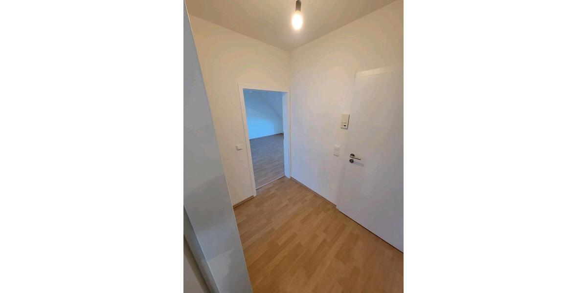 Dachgeschoßwohnung Hagen Hagen-Mitte - 3 Zimmer, 64 m&sup2;, 585&euro; | Angebot:25551496