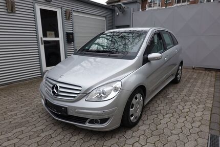 Mercedes-Benz B 180 189.000 km 4.499 &euro; Düsseldorf 40231