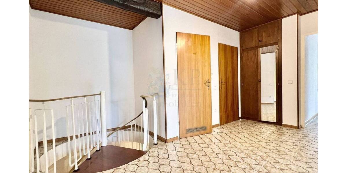 Etagenwohnung Essen Burgaltendorf - 6 Zimmer, 197 m&sup2;, 570.000&euro; | Angebot:26053311