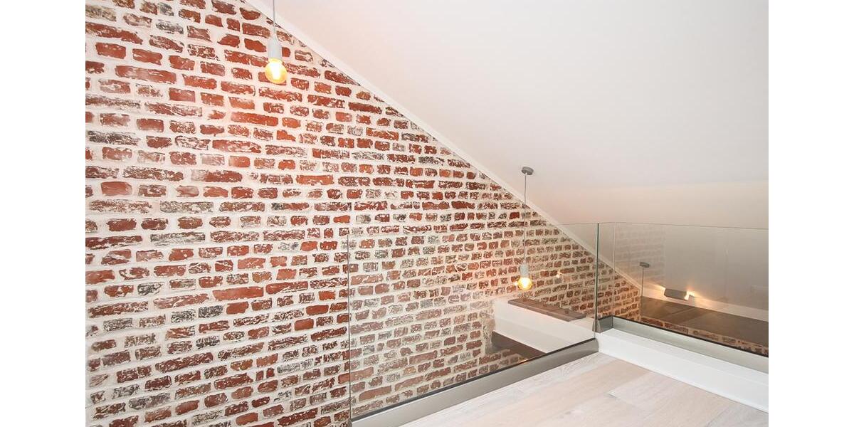 Dachgeschoßwohnung Düsseldorf Stadtbezirk 2 - 2 Zimmer, 89 m&sup2;, 1.700&euro; | Angebot:24889835