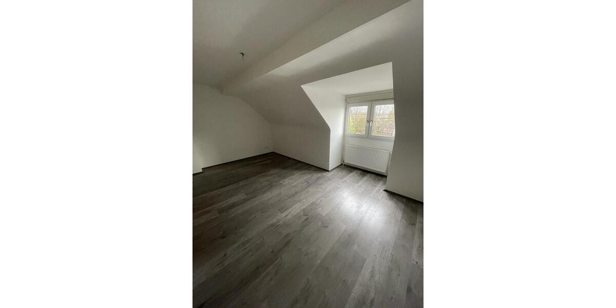Maisonettenwohnung Essen Huttrop - 4 Zimmer, 85 m&sup2;, 550&euro; | Angebot:26480019
