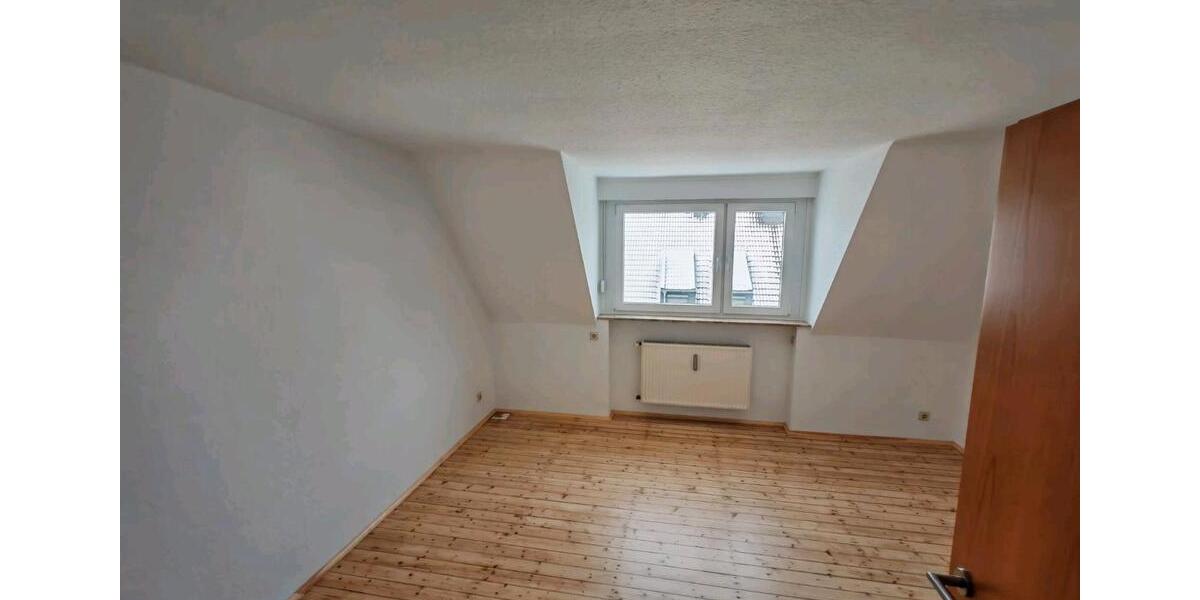 Dachgeschoßwohnung Hattingen - 2.5 Zimmer, 60 m&sup2;, 500&euro; | Angebot:25401599