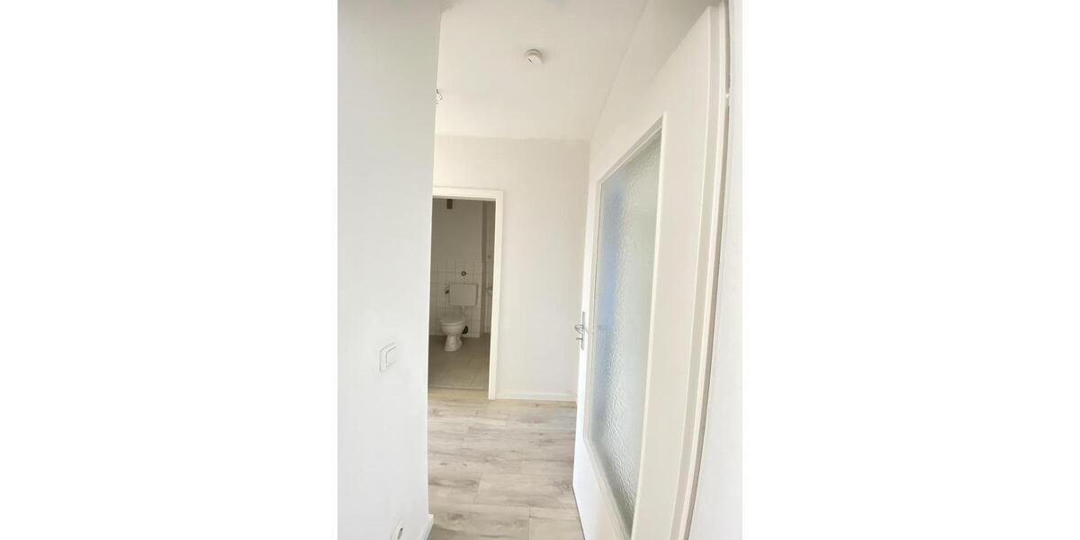 Etagenwohnung Solingen - 3 Zimmer, 73 m&sup2;, 779&euro; | Angebot:24489867