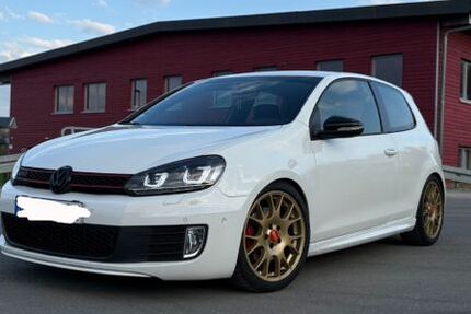 VW Golf 140.000 km 9.800 &euro; Wipperfürth 51688