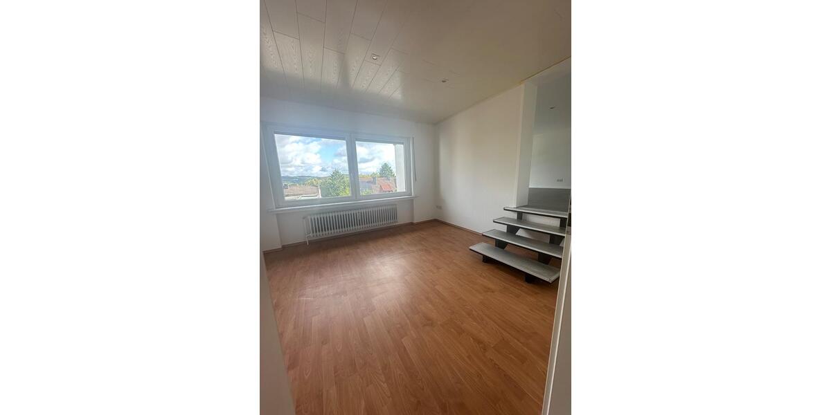 Erdgeschoßwohnung Schalksmühle - 4 Zimmer, 125 m&sup2;, 900&euro; | Angebot:26492779