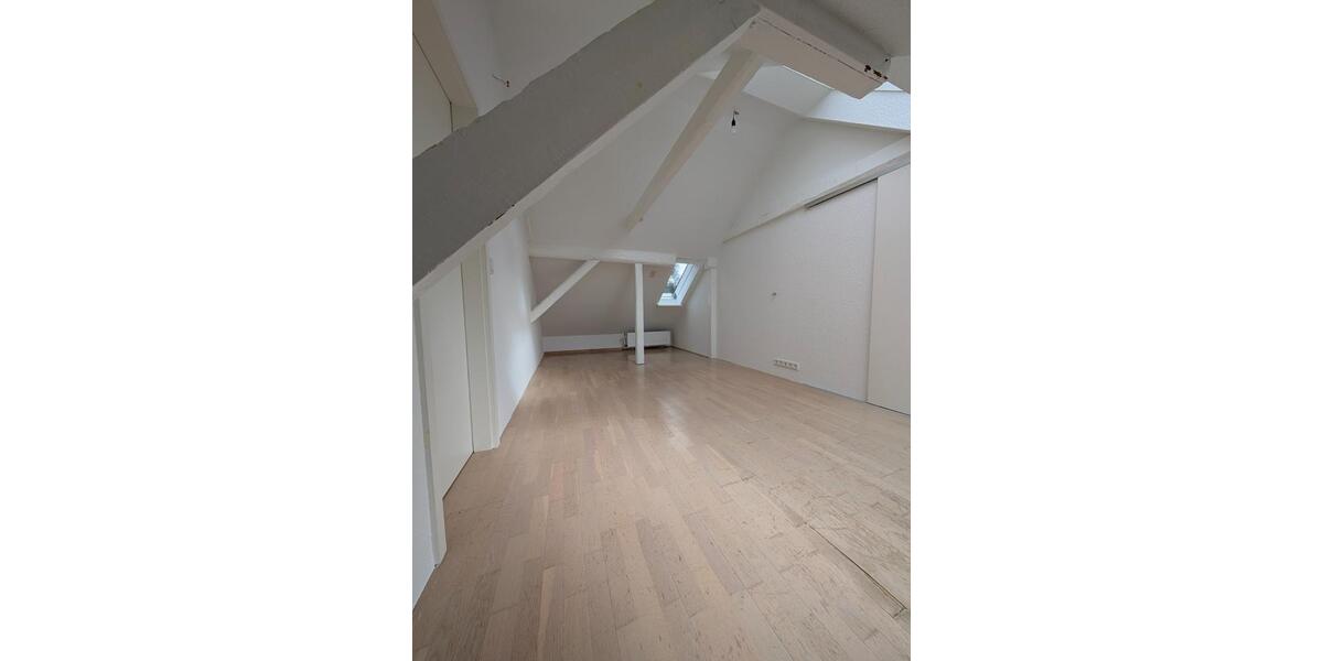 Maisonettenwohnung Wuppertal Gemarkung Nächstebreck - 2 Zimmer, 120 m&sup2;, 1.200&euro; | Angebot:25959347