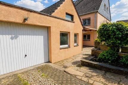 Haus Mülheim Saarn - 7 Zimmer, 120 m&sup2;, 350.000&euro; | Angebot:26658624