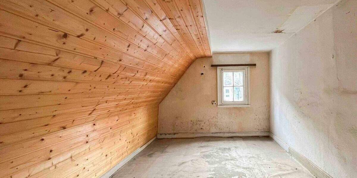 Einfamilienhaus Solingen Gräfrath - 6 Zimmer, 160.000&euro; | Angebot:25654464