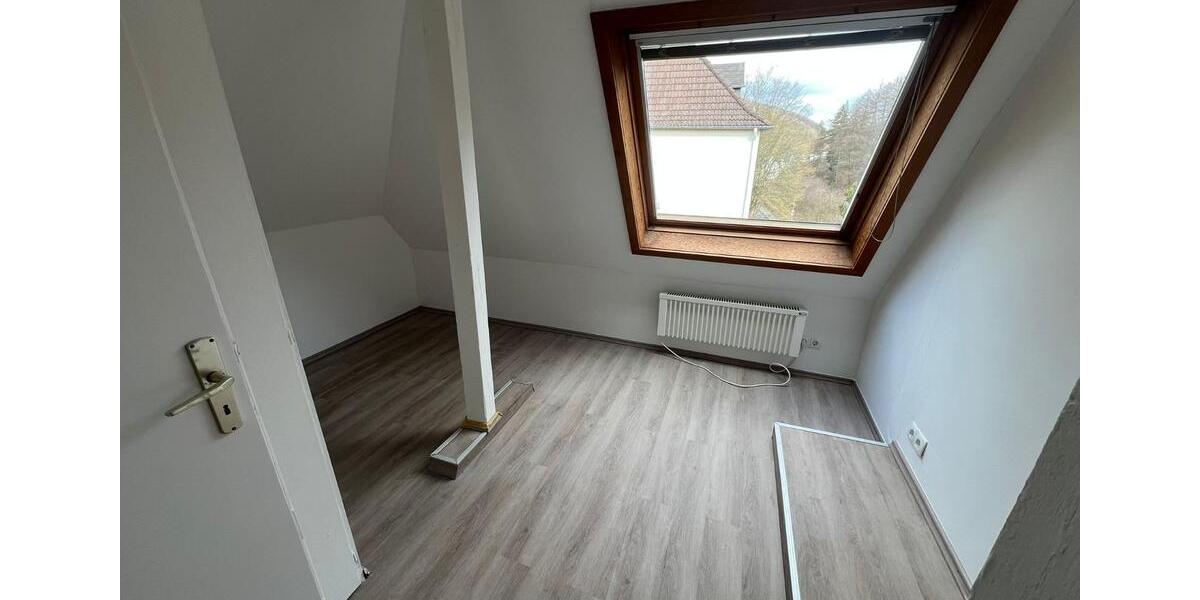 Mehrfamilienhaus, Wohnhaus Schalksmühle - 7 Zimmer, 165 m&sup2;, 340.000&euro; | Angebot:25756056