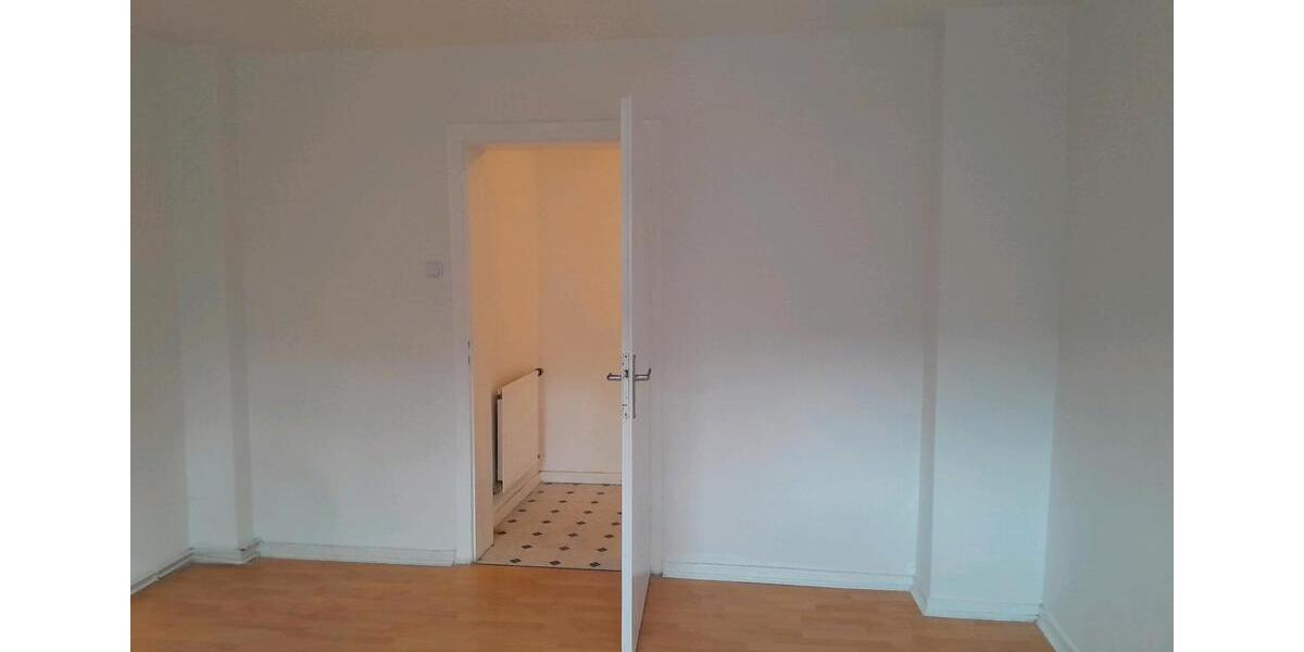 Dachgeschoßwohnung Remscheid Remscheid-Süd - 2 Zimmer, 98 m&sup2;, 1.000&euro; | Angebot:25709780