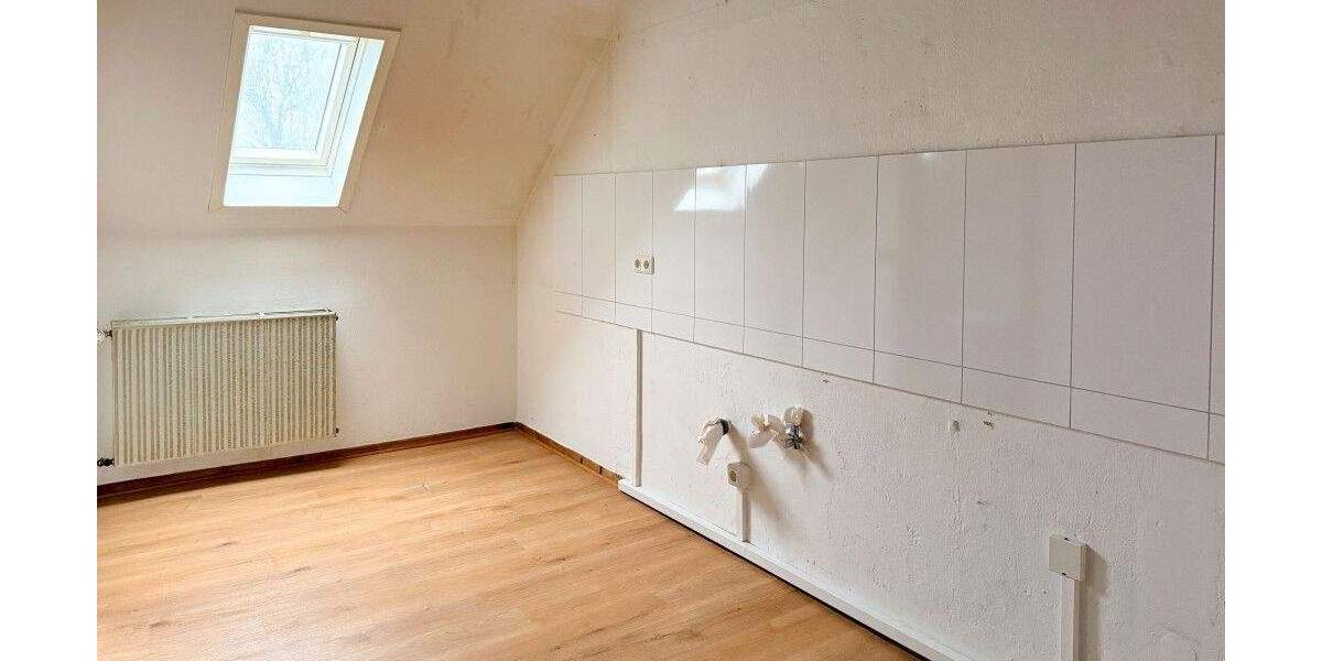 Etagenwohnung Velbert Mitte - 3 Zimmer, 85 m&sup2;, 850&euro; | Angebot:25698464