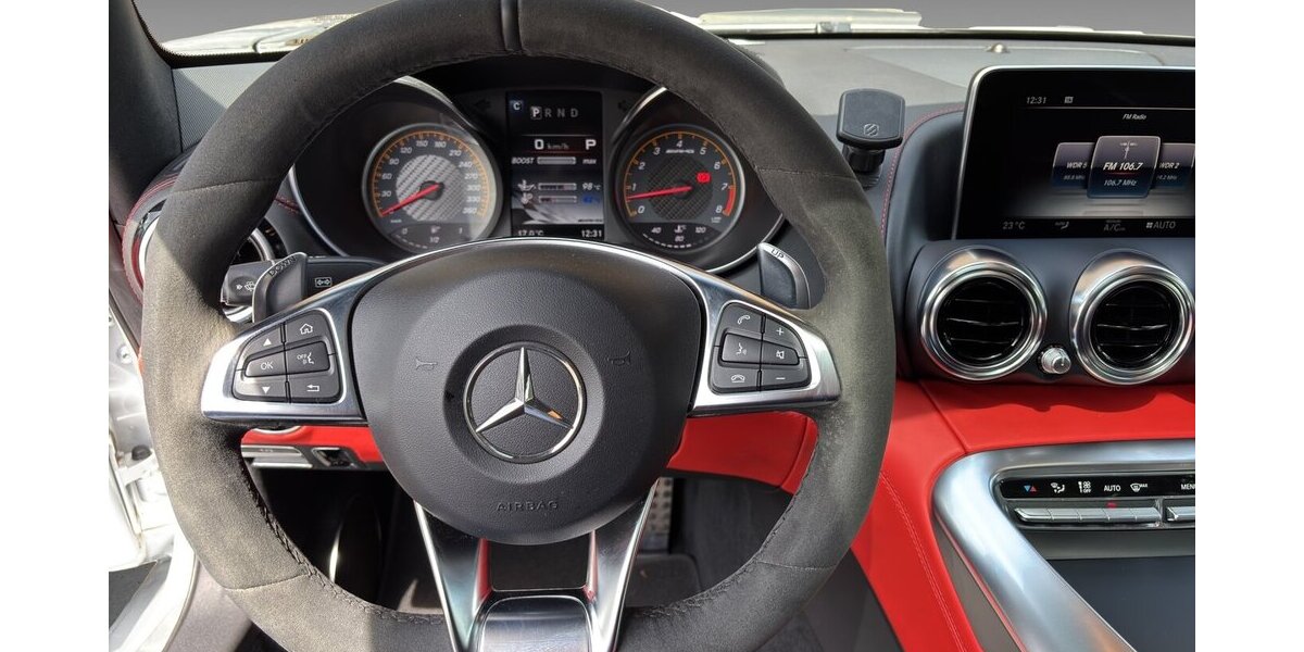 Mercedes-Benz AMG GT S Carbon Perf-Sitz Keramik Pano Burm 23.714 km 87.700 &euro; Wuppertal 42327