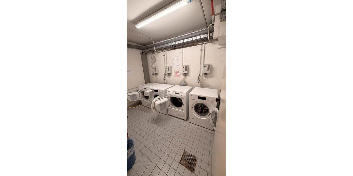 Dachgeschoßwohnung Düsseldorf Stadtbezirk 8 - 1.5 Zimmer, 29 m&sup2;, 730&euro; | Angebot:26432458