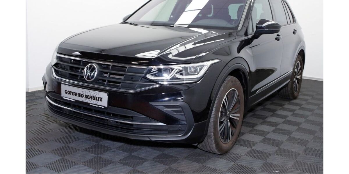 VW Tiguan 108.000 km 22.950 &euro; Solingen 42653