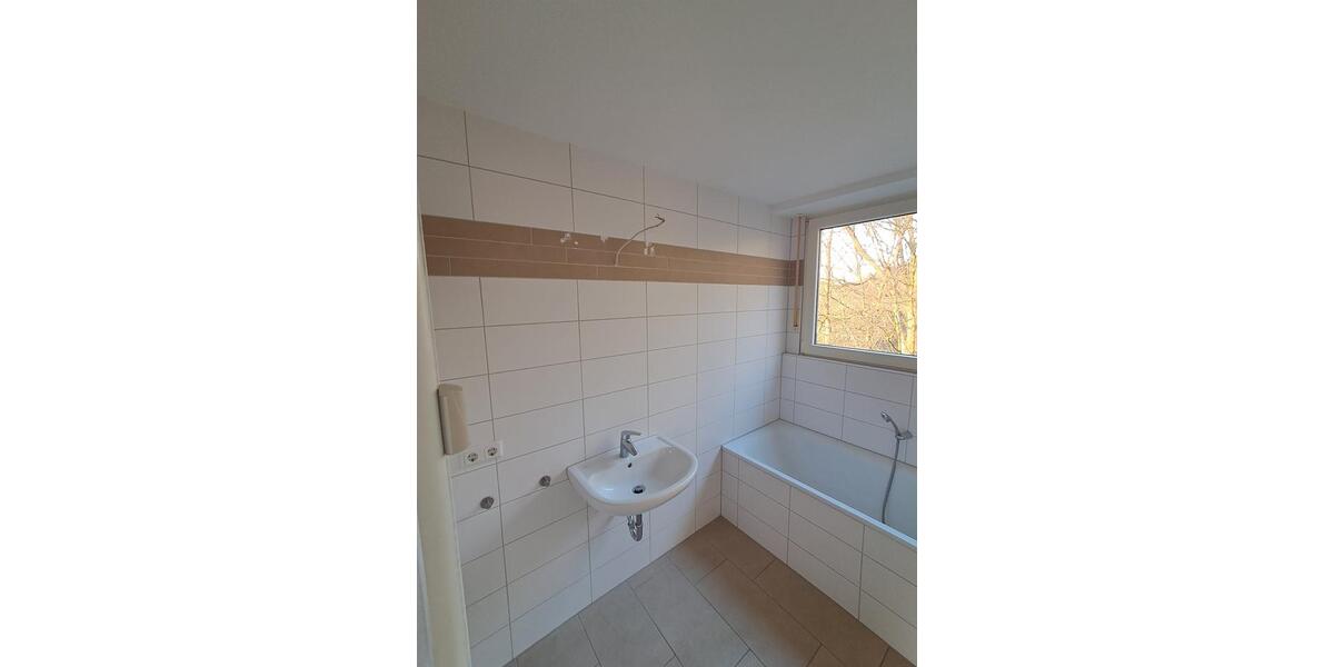 Dachgeschoßwohnung Odenthal - 3 Zimmer, 99 m&sup2;, 1.485&euro; | Angebot:25646362