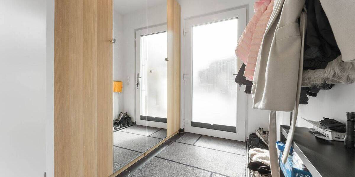 Doppelhaushälfte Solingen Gräfrath - 5 Zimmer, 122 m&sup2;, 499.999&euro; | Angebot:25996733