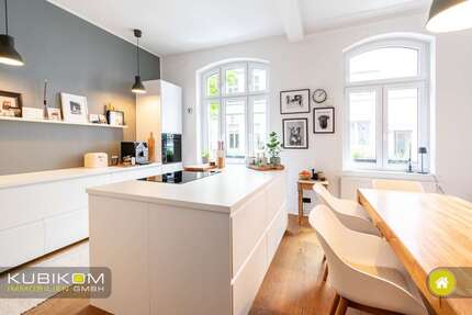 Haus Solingen Central - 5 Zimmer, 183 m&sup2;, 499.000&euro; | Angebot:27646801