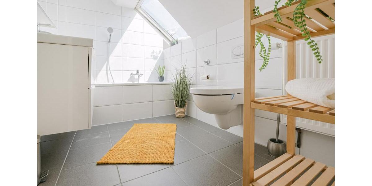 Etagenwohnung Mülheim an der Ruhr Broich - 3 Zimmer, 115 m&sup2;, 2.900&euro; | Angebot:25916570