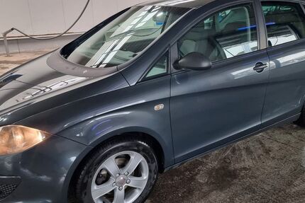 Seat Altea 143.000 km 2.900 &euro; Hückeswagen 42499