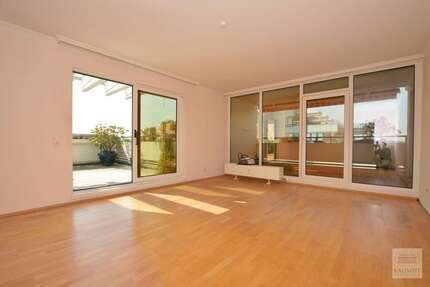 Wohnung Düsseldorf Derendorf - 2 Zimmer, 85 m&sup2;, 1.040&euro; | Angebot:26646708