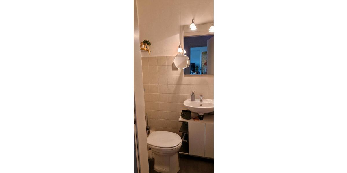 Dachgeschoßwohnung Essen Stadtbezirk VIII - 3.5 Zimmer, 74 m&sup2;, 254.000&euro; | Angebot:23583016