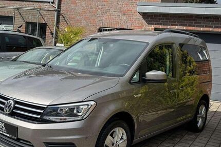 VW Caddy 219.000 km 13.500 &euro; Solingen 42651