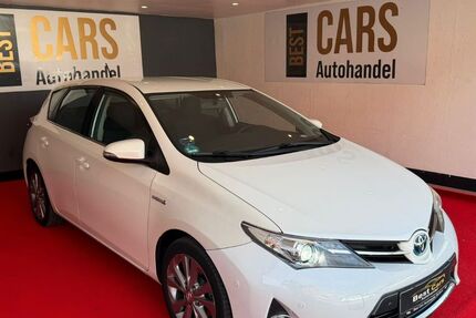 Toyota Auris 143.000 km 10.600 &euro; Bochum 44805