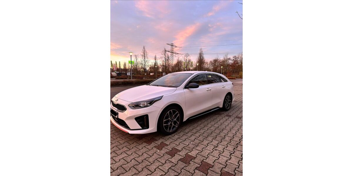 Kia pro ceed / ProCeed 85.000 km 18.700 &euro; Düsseldorf 40468