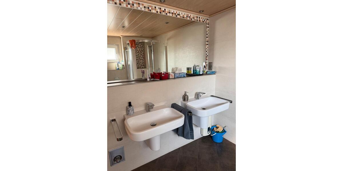 Doppelhaushälfte Monheim am Rhein - 5 Zimmer, 130 m&sup2;, 2.650&euro; | Angebot:26475241