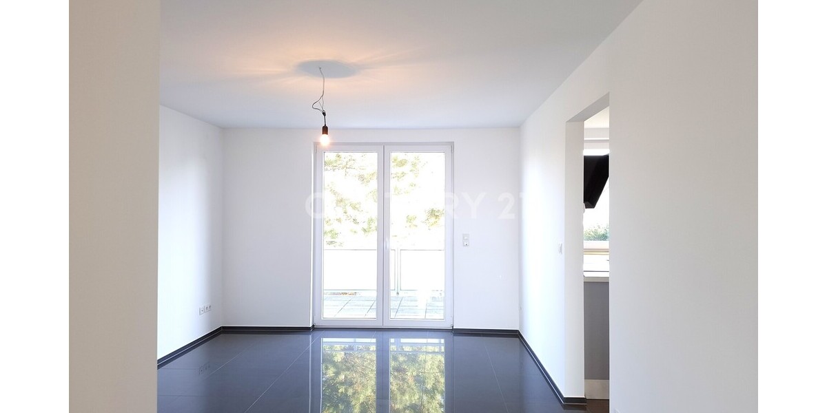 Exklusive, vollständig sanierte Wohnung mit großzügigem Raumgefühl und drei Balkonen - Etagenwohnung Hagen-Emst Emst | Angebot:23150345