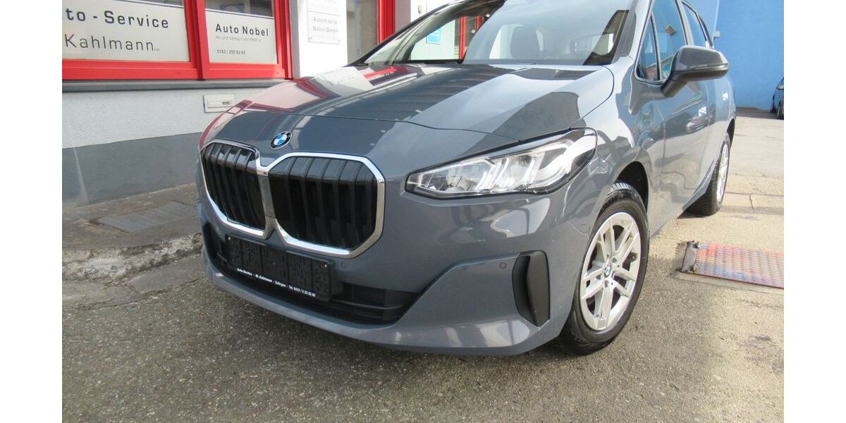 BMW 218 166.000 km 16.950 &euro; Solingen 42697