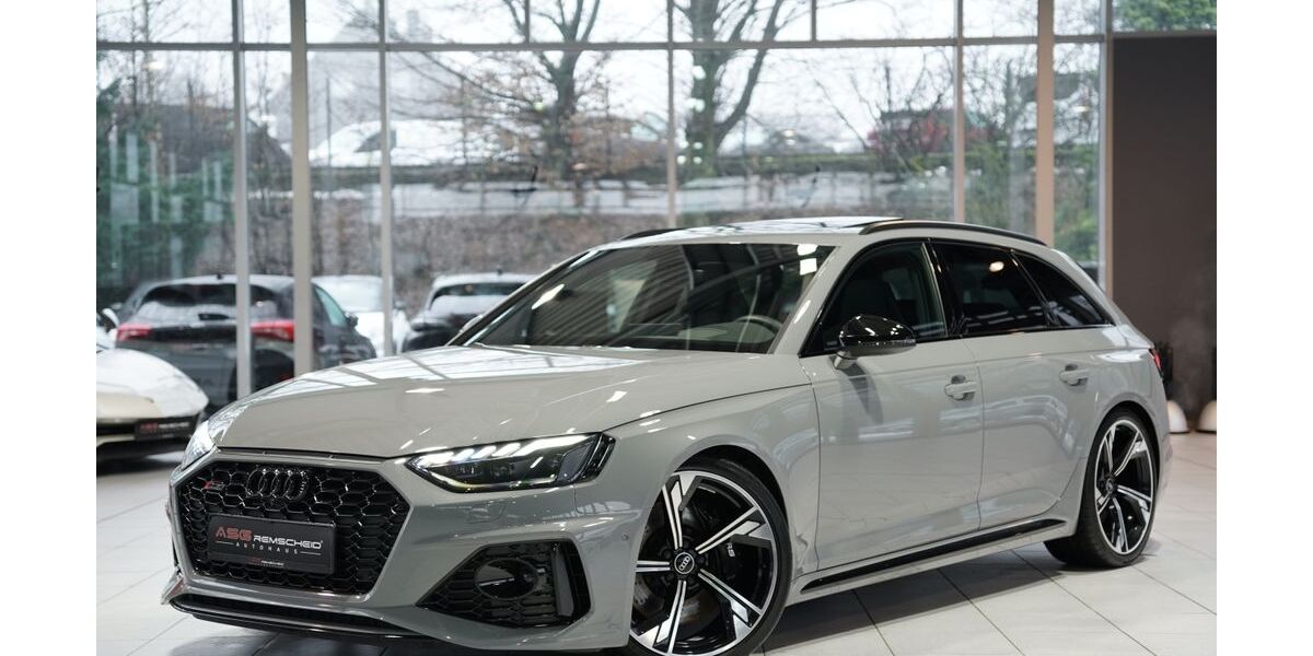 Audi RS4 47.000 km 66.800 &euro; Remscheid/NRW 42855
