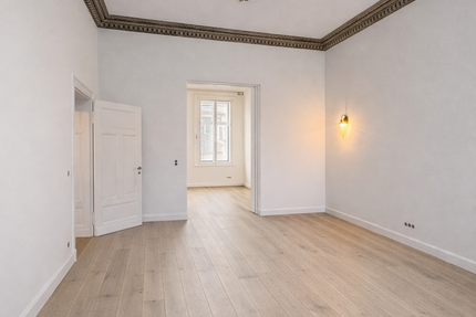 Wohnung Düsseldorf Pempelfort - 6 Zimmer, 232 m&sup2;, 4.500&euro; | Angebot:25997564